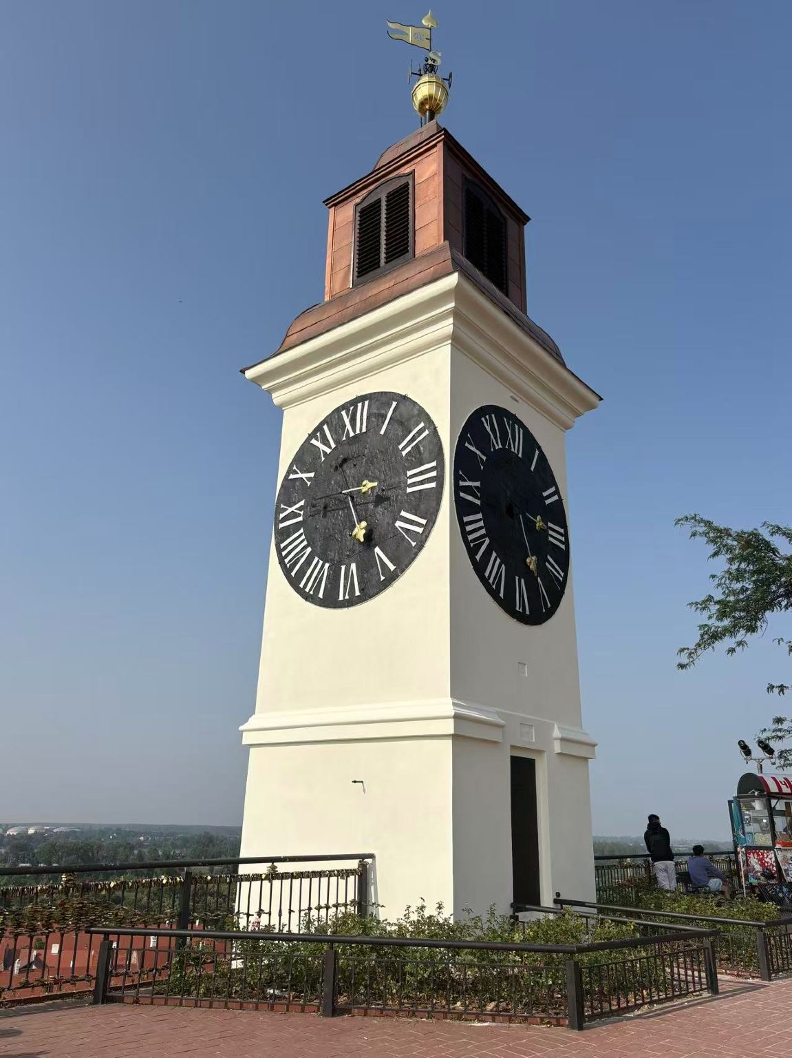 โนวิสาดและสเรมสกี้ (รวมตั๋วเข้ากรูเซดอร์+ชิมไวน์ฟรี+บริการรับจากโรงแรม)