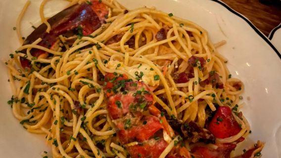 Restaurant reservation service for the popular L'Express in Montreal, Canada