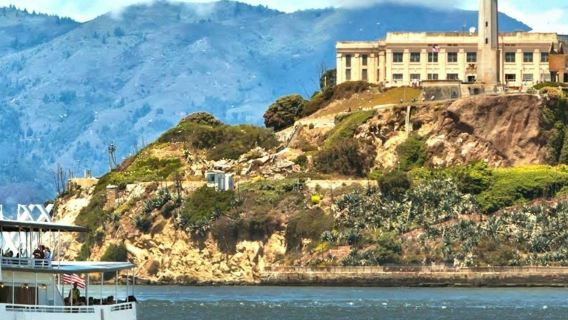 ป่ามิวร์และซอซาลิโต: ทัวร์พร้อมไกด์หนึ่งวันจากซานฟรานซิสโก + ค่าเข้าชมเกาะอัลคาแทรซ