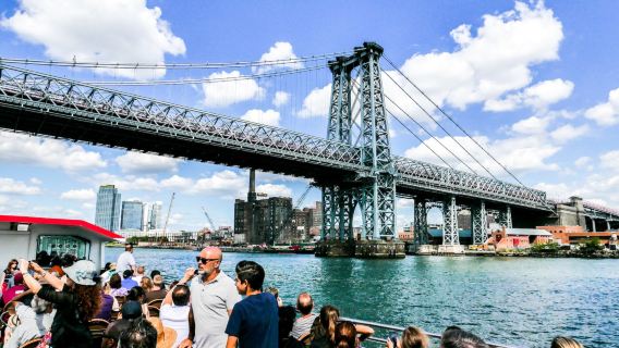 New York City Landmarks - Statue of Liberty Circle Line Sightseeing Cruise - 1.5 Hour Sightseeing Cruise by Circle Line