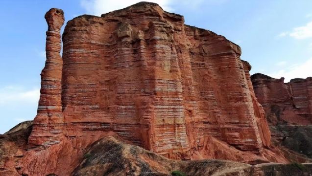 Lawatan separuh hari ke Zhangye Binggou Danxia [Kumpulan kereta kecil sesi pagi & petang/pelbagai pakej tempat duduk + tiket masuk tersedia]