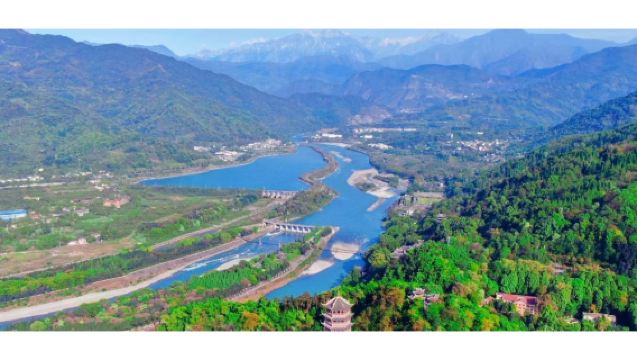 Excursión de un día: Voluntariado con pandas en Dujiangyan + Lugar turístico de Dujiangyan + Noche en el Puente Nanqiao y la Ciudad Antigua de Guanxian con las Lágrimas Azules