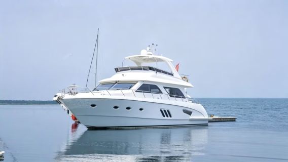 [Sewa bot yacht di Qingdao] Sewa bot yacht mewah 63 kaki di Pusat Olimpik Layar Qingdao untuk pelayaran