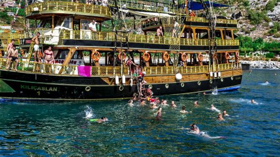 Alanya Piratenbootsfahrt mit Mittagessen und Softdrinks