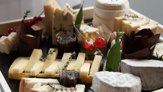 Lake Como: Cheese and Wine Tasting in Valsassina