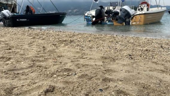 Zakynthos: Laganas Bay, Myzithres & Turtles Speedboat Tour