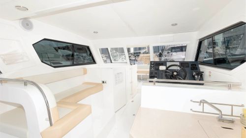 Luxury Yacht Cruise: Explore Dubai Iconic Sights in Style Transport Passes 3