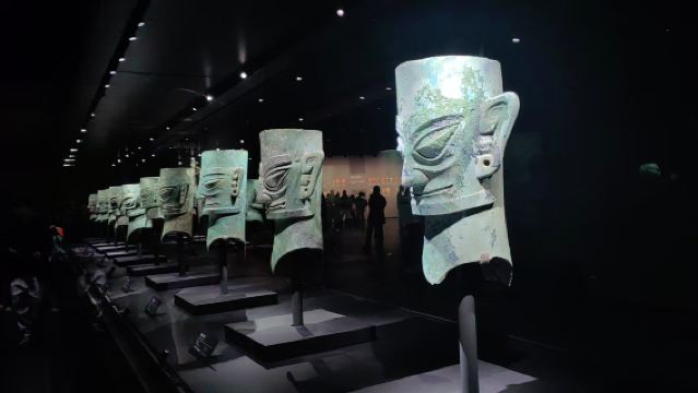 廣漢三星堆博物館一日遊【探秘三星堆】