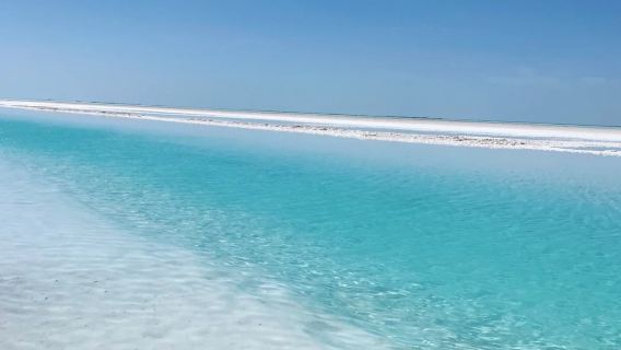 翡翠湖+烏素特水上雅丹地質公園一日遊【包車團】