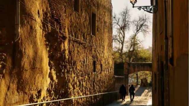 perjalanan satu hari Berpemandu Tembok Kota Kuno Avila & Segovia (Keberangkatan dari Madrid) - tur gabungan Bahasa Inggris