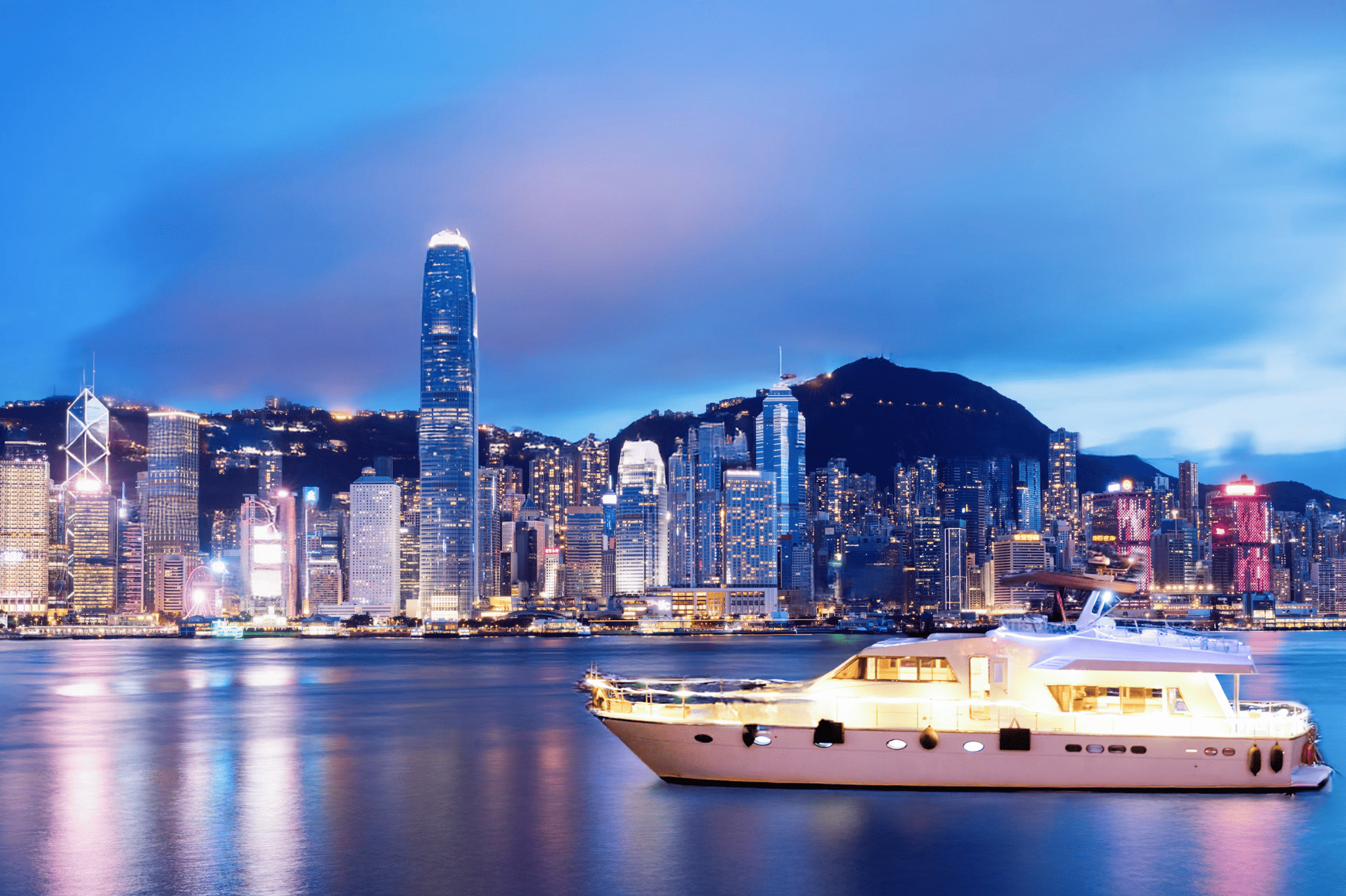 [Offre limitée à -50%] Croisière de rêve en yacht de luxe à Hong Kong - Visite nocturne du port Victoria