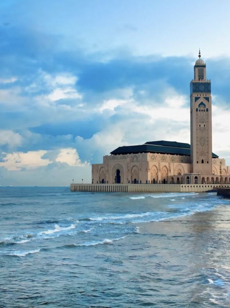 摩洛哥境內  專業翻譯|旅遊地陪|商務翻譯|展會翻譯|陪同拜訪|中文及西班牙文翻譯