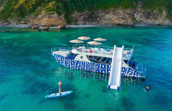 皮皮島 + 瑪雅灣 + 麥通島日落豪華雙體船日遊