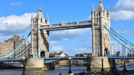 London: Geführte Tour durch den Tower of London mit Option Kronjuwelen