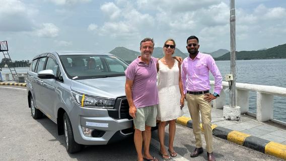VISITE GUIDÉE D'UDAIPUR EN VOITURE AVEC GUIDE