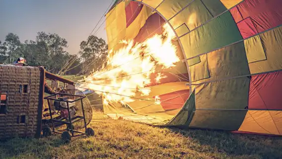 Hunter Valley Hot Air Balloon Ride 1-Day Tour [Sunrise Flight + Champagne Breakfast + Optional Sydney Pickup/Drop-off]