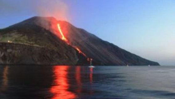 PANAREA E STROMBOLI DI NOTTE
