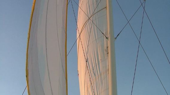 St. Kitts: Cocktail-Kreuzfahrt bei Sonnenuntergang