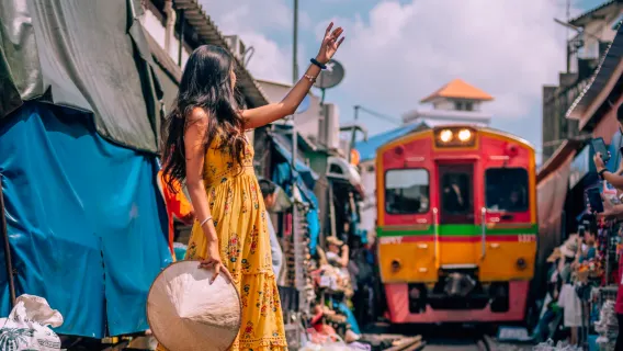Marché flottant de Damnoen Saduak et marché sur les voies de Mae Klong à Bangkok, Thaïlande [Visite exclusive sans shopping/Options incluant le Grand Palais, croisière sur la rivière Mae Nam et mini-Maldives/Transfert depuis les hôtels en ville inclus]