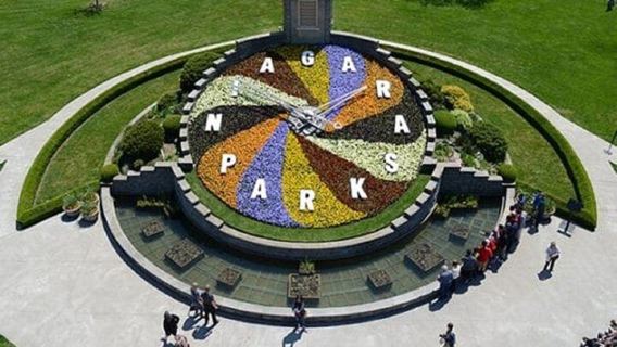 Tour en grupo reducido en profundidad de Toronto a las Cataratas del Niágara con opción de barco