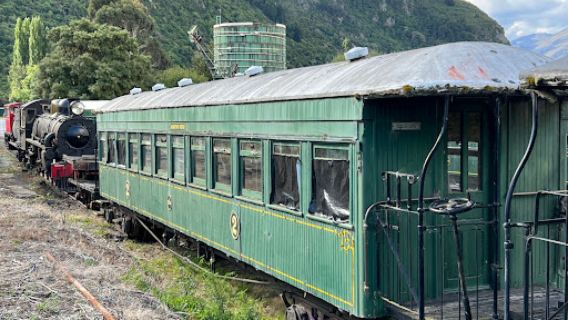 紐西蘭皇后鎮來回：金斯頓＋蒂阿瑙湖包車一日遊【不含門票】