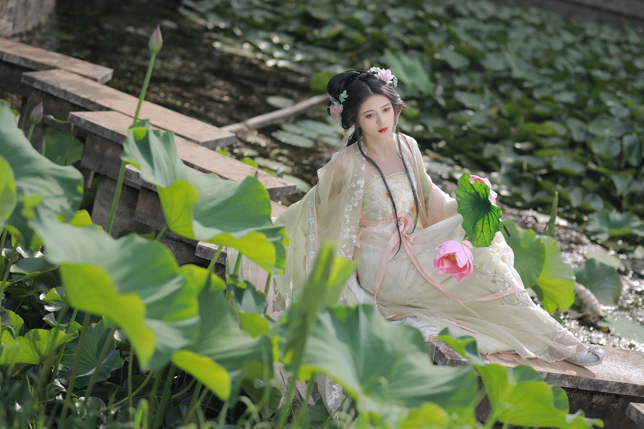 Dongyang Trip Moments[Hengdian World Studios/Dongbai Mountain Translation Photographer Local Guide Photo Shoot Follow-up Shooting Aerial Photography Wedding Photography Portrait Photography]