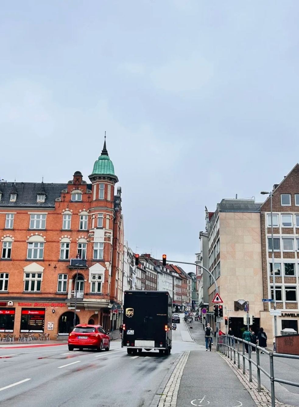 Round-trip private charter from Hamburg to Lubeck - Hanseatic cultural theme, a top pick for architecture enthusiasts