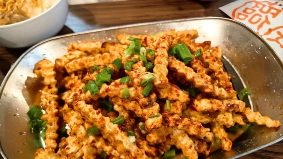 2-stündiges Heimkochen mit Einheimischen [Chinesisch/Englisch]: Klassische kalte Nudeln und Wolfszahnkartoffeln selbst gemacht!