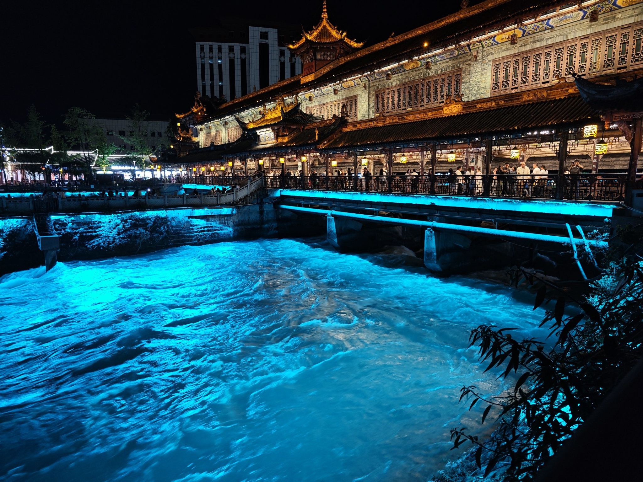 Tour Giornaliero di Gruppo Cinese a Dujiangyan+Sanxingdui (Guida Esperta + Lacrime Blu)