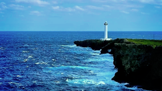Lawatan tersuai dengan sewaan peribadi di Selatan Okinawa | Istana Shuri, American Village, tiket masuk kampung lama Ryukyu tidak termasuk, perjalanan boleh disesuaikan