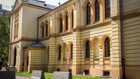 Jewish Warsaw & Stories from the Ghetto - Walking Tour