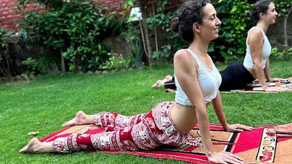 Yoga class In Delhi By Yoga Tours In India