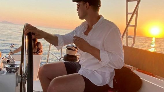 Santorini: Luxury Catamaran Cruise + BBQ + Open Bar + Transfers