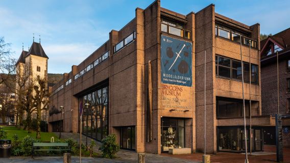 Norway + Bergen Fish Market + Bryggen + Bryggen Museum + Mount Floyen cable car