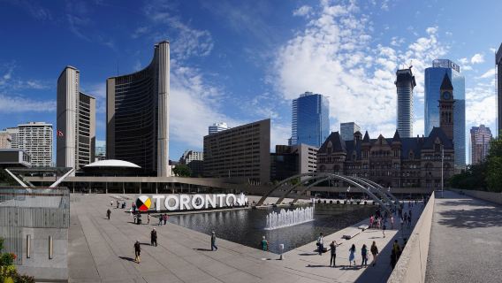Toronto City ICONIC Sightseeing Tour w/  University of Toronto Small Group Max 12