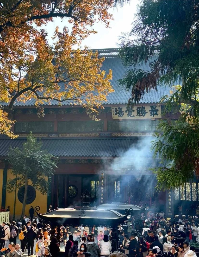 霊隠寺霊隠飛来峰風景区プライベートツアー深度ガイド付き解説ガイドサービス