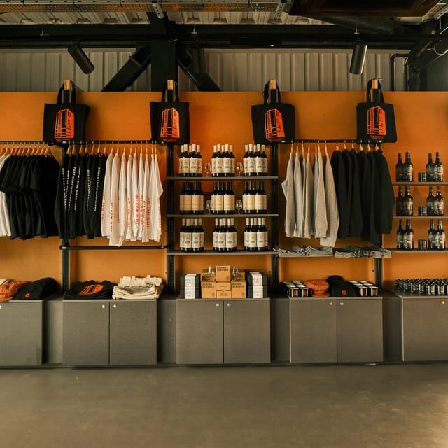 Edimburgo: tour infrasettimanale della distilleria e degustazione nel porto di Leith