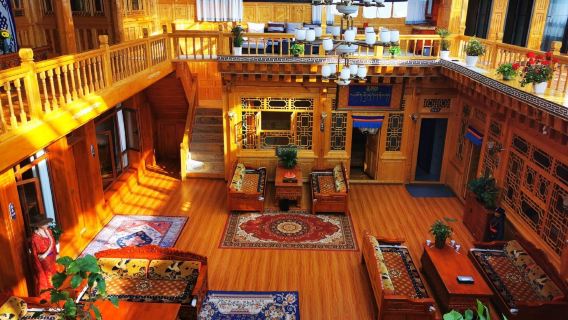 Однодневный тур по Ганьнань: Мост Люцзяся — Монастырь Лабранг — Водно-болотные угодья Санко — Санко-Саван