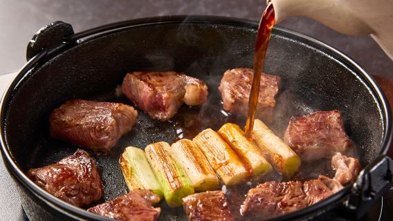 Shinsaibashi Gyumaru - Pacchetto degustazione di Sukiyaki con carne di manzo Kobe