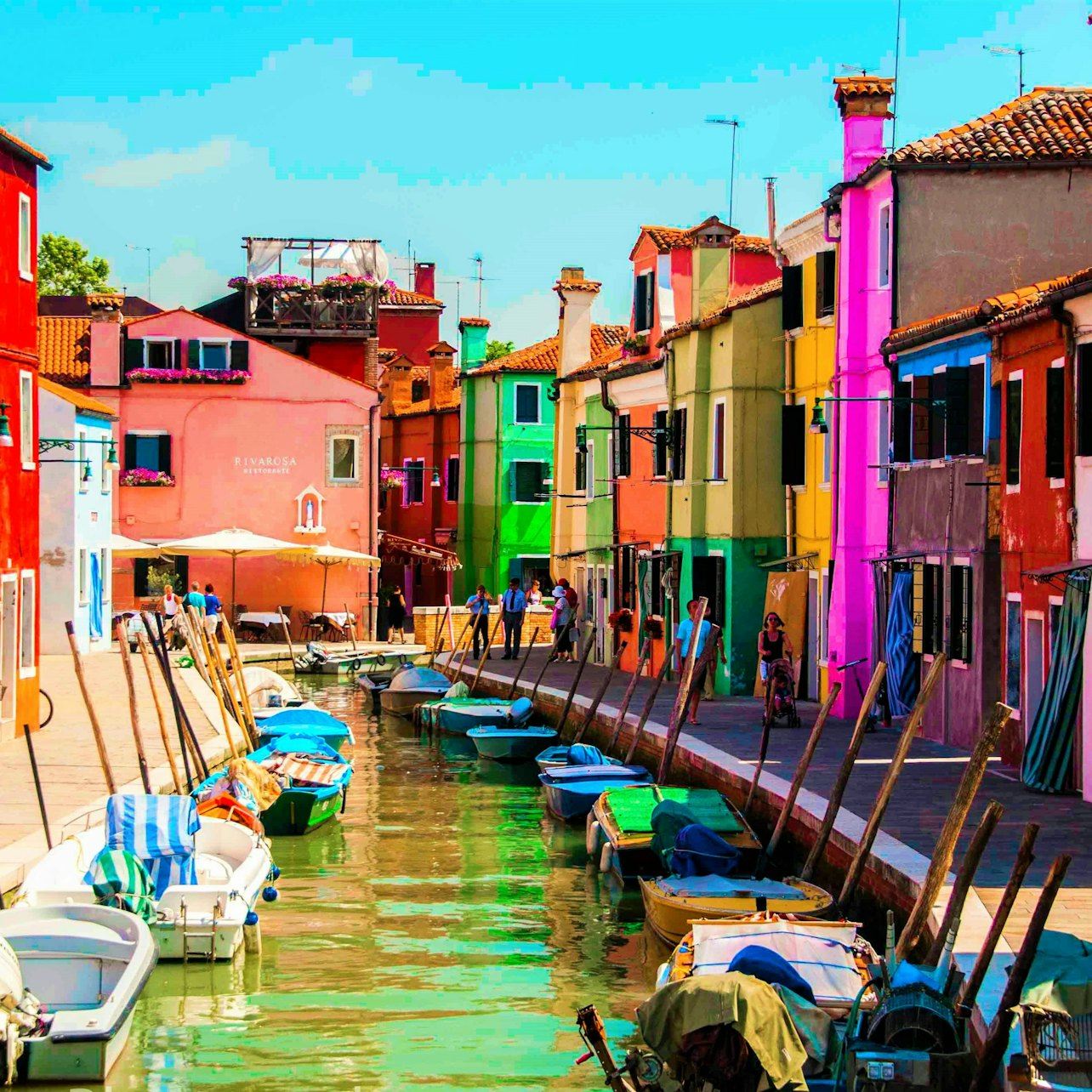 Murano & Burano: Boat Tour from St. Mark's Square + Glass-blowing Demonstration