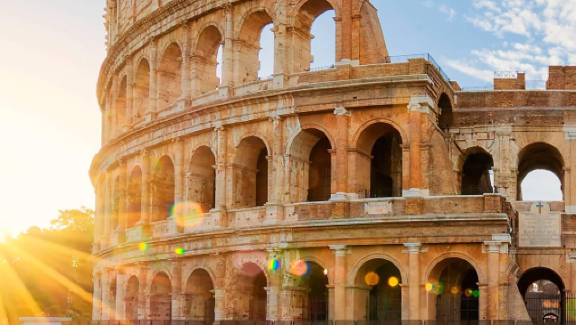 Penerangan berpandu dalam bahasa Cina untuk Colosseum Rom/Roman Forum/Bukit Palatine oleh pemandu pelancong termasuk tiket masuk
