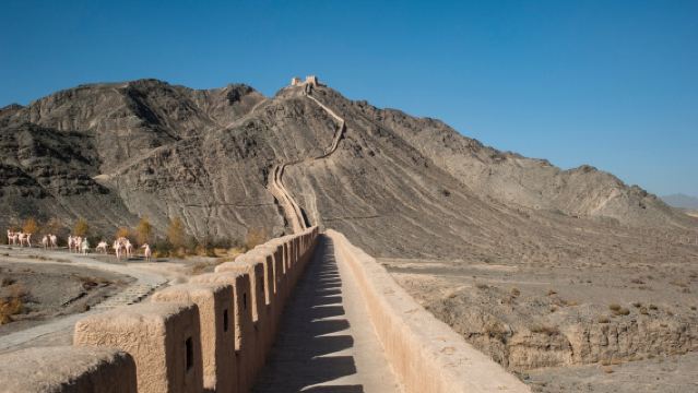 One-Day Tour to Guan City of Jiayuguan + The Overhanging Great Wall Scenic Spot + First Beacon Tower