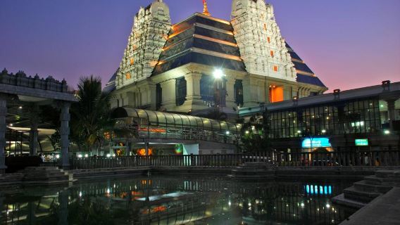 Bangalore: Full-Day City Highlights Tour with Airport Pickup