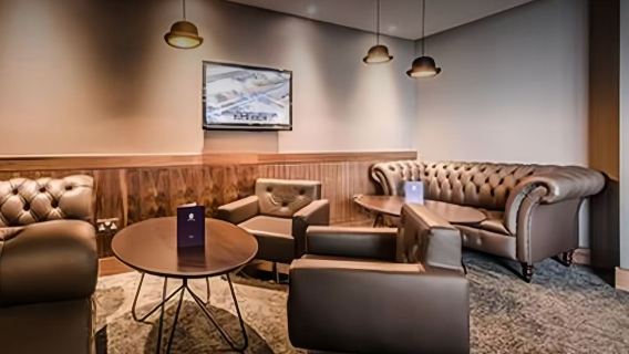 Voucher Penggunaan Lounge VIP di Bandar Udara Internasional Birmingham [BHX], Inggris (VIP Menunggu Penerbangan/Transit/Istirahat/Makan)