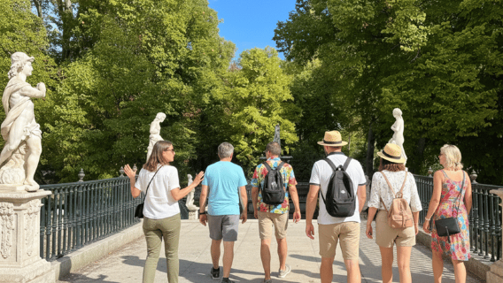 Aranjuez: Royal Palace Small Group Sightseeing Tour with Entry Ticket