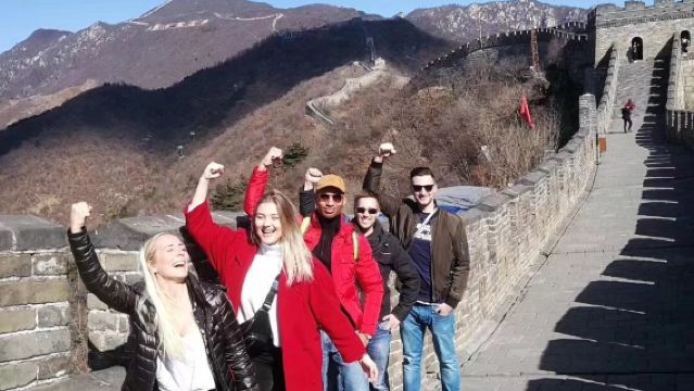 서우두 공항에서 무티엔위 만리장성 프라이빗 경유 투어