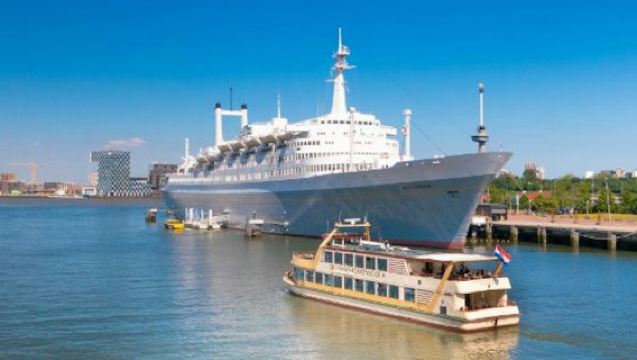 Pancake Boat Rotterdam