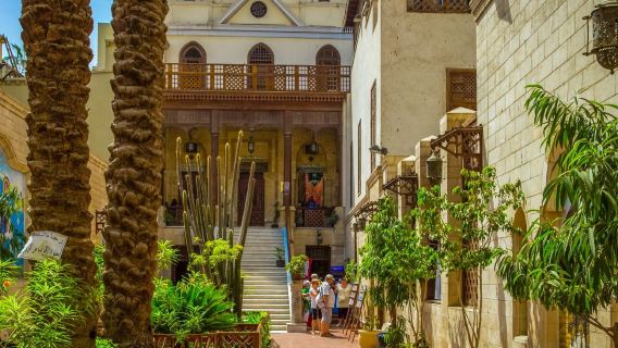 エジプト+カイロ国際空港ワンデーツアー【カイロ空港送迎|空港出迎えまたは空港へのお見送り|片道】
