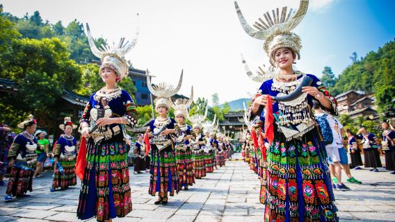 Гуйян, Гуйчжоу: деревня Мяо Тысячи семей Сицзян + древний город Сясы| Индивидуальный индивидуальный трансфер/аренда автомобиля с водителем дневной тур(на китайском и английском языках)#