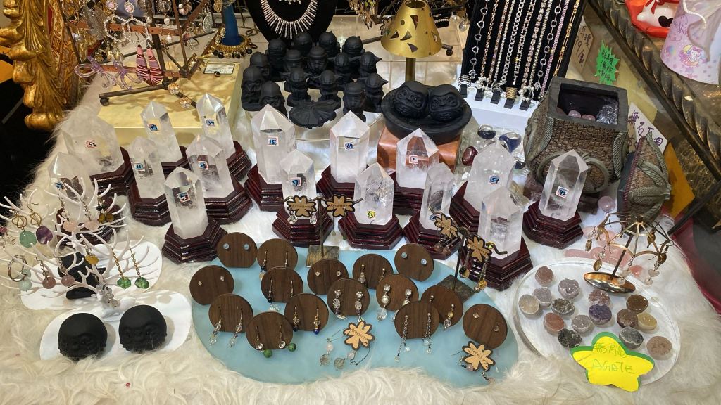 Hong Kong's top crystal expert June | Royal Majesty | Qi Men Suanzi | Crystal layout | Feng Shui numerology | Self-owned workshop